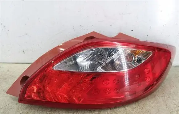 Mazda 2 Rear/tail lights 