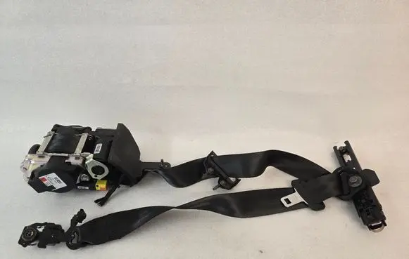 Volvo XC90 Front seatbelt 32239333