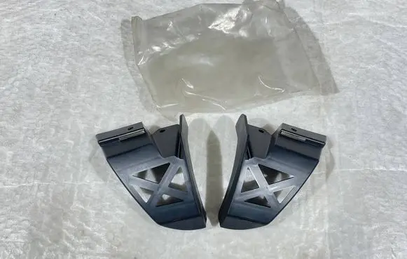 Mercedes-Benz ML W166 Rear bumper mounting bracket A1668850724 2600251 A1668850624