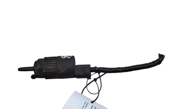 Nissan Qashqai Windscreen/windshield washer pump