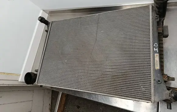 Volkswagen PASSAT B6 Intercooler radiator 3C0145803G