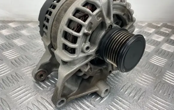 Mercedes-Benz C W205 Generator/alternator A0009062103 140827 0125711114