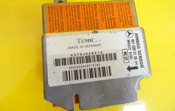 Mercedes-Benz E W210 Airbag control unit/module 0018202126