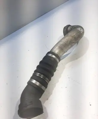 Intercooler hose/pipe