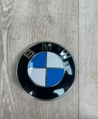 BMW X1 E84 Manufacturer badge logo/emblem 8132375