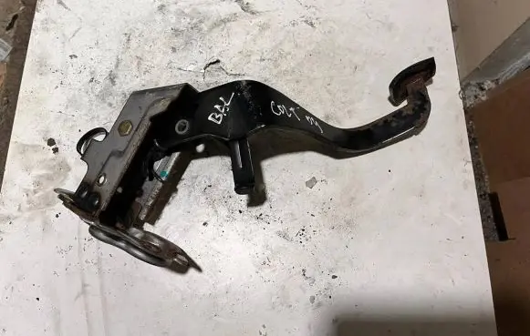 Clutch pedal