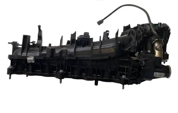 BMW 5 G30 G31 Intake manifold 8579245 8570791 10213510