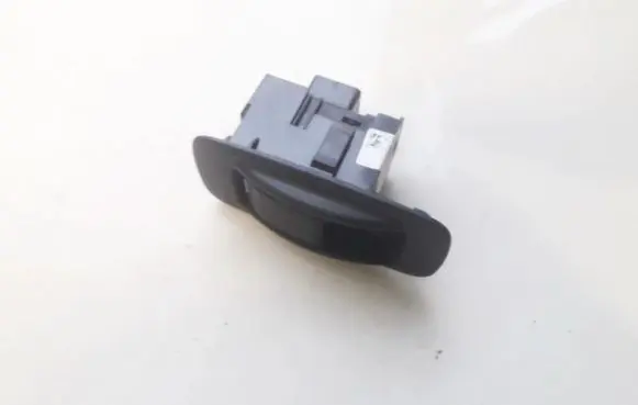 Toyota Corolla Verso AR10 Electric window control switch 848100f010 84810-0f010