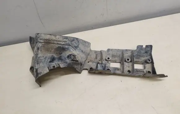 Porsche Cayenne (92A) Intercooler air guide/duct channel 7P5807796A
