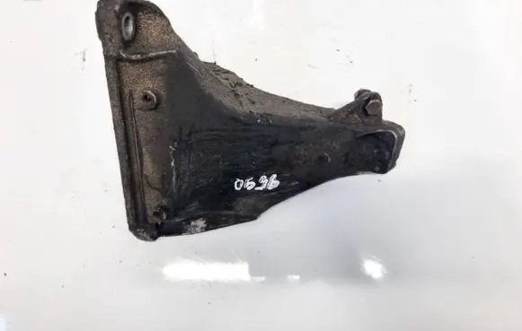 Audi A6 S6 C5 4B Engine mounting bracket 8D0199308AB