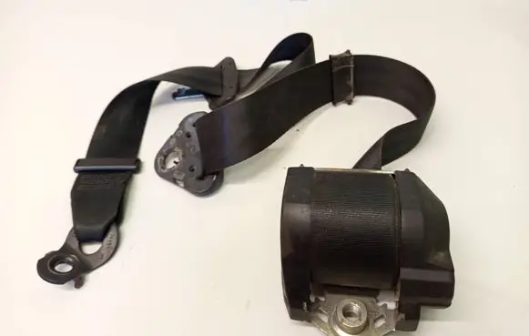 Renault Master II Front seatbelt 33042276