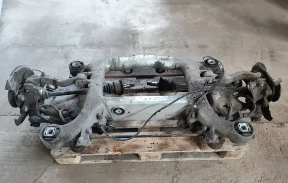 BMW 5 F10 F11 Rear axle beam 6798545