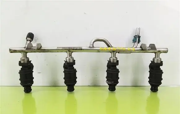 Opel Signum Fuel main line pipe 100184501