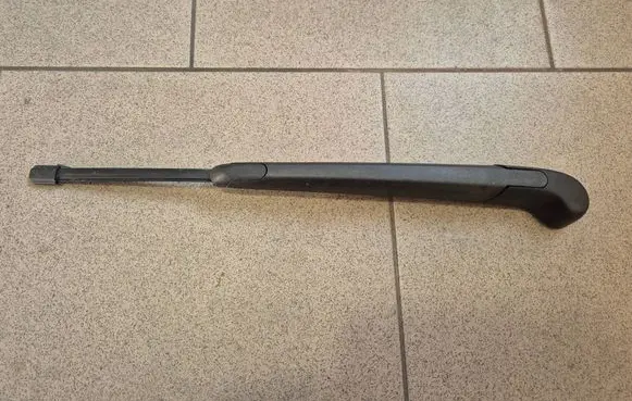 KIA Ceed Rear wiper blade arm 