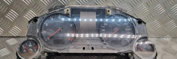 Audi A8 S8 D3 4E Speedometer (instrument cluster) 4E0920900E 4E0910900