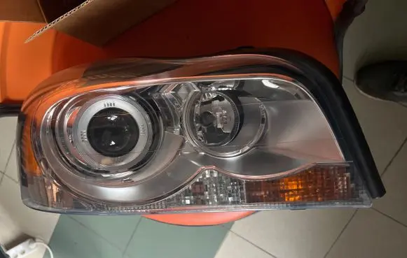Volvo XC90 Headlight/headlamp 31111846 89910430 046899