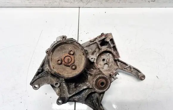 Volkswagen PASSAT B5 Engine mounting bracket 028903143AF