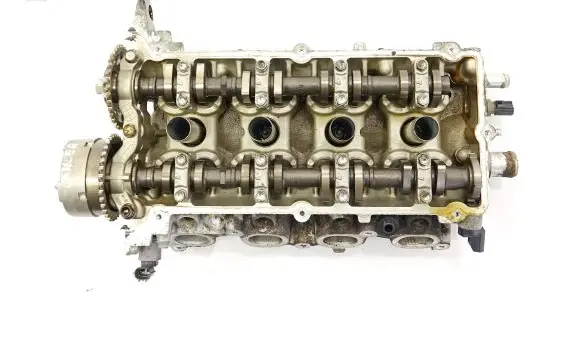 Mitsubishi Lancer VIII Engine head 4A92