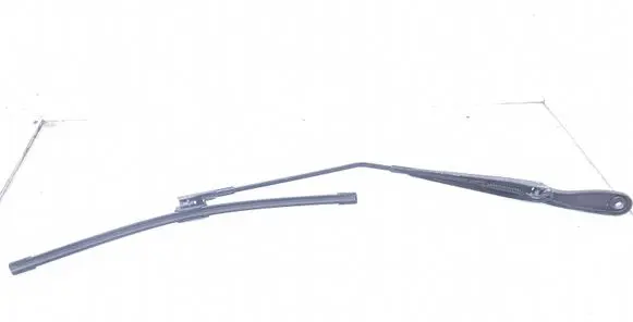 Volvo V50 Front wiper blade arm 30698250