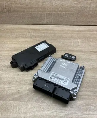 BMW 3 E90 E91 Engine ECU kit and lock set 8506374 9147227