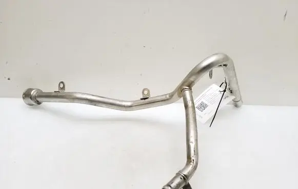 Mercedes-Benz CLA C117 X117 W117 Engine coolant pipe/hose A2702030440