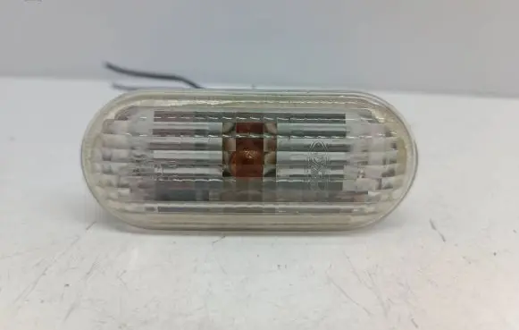 Ford Focus Front fender indicator light 4M5A13K309AA