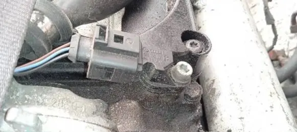 Volkswagen Phaeton Camshaft position sensor 06E905163EF