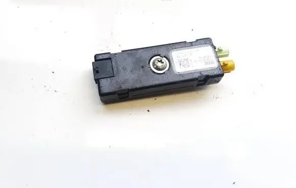 BMW i3 Antenna control unit av925400004 10859410