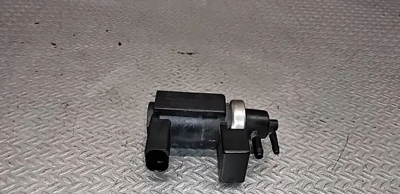 Audi A8 S8 D3 4E Turbo solenoid valve 4E0906628 72290308 037119