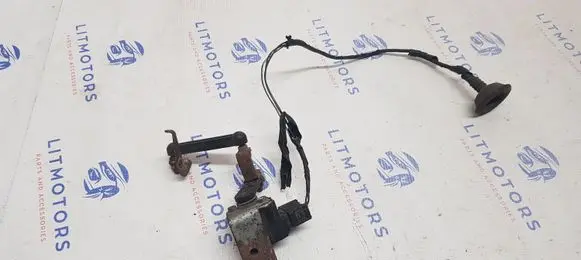 BMW 5 E39 Front height sensor lever 1093698
