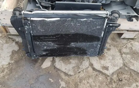 Volkswagen Scirocco Radiator support slam panel