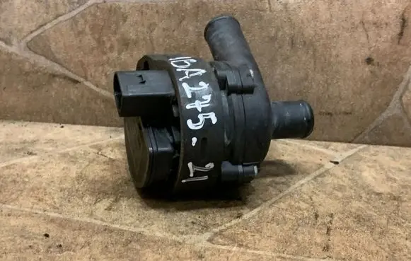 Mercedes-Benz C W204 Electric auxiliary coolant/water pump A2118350028