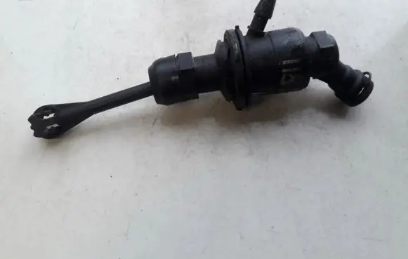 Clutch master cylinder