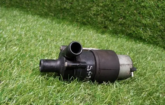 Mercedes-Benz Sprinter W901 W902 W903 W904 Electric auxiliary coolant/water pump 0018851364 0392020026