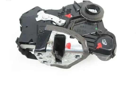 Toyota Auris E180 Front door lock 