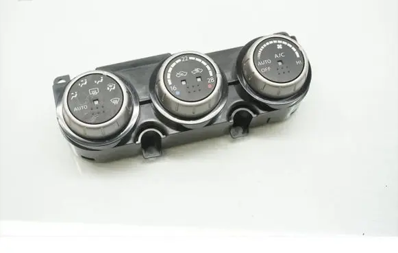 Nissan Murano Z50 Air conditioning (A/C) switch 27500CC01A