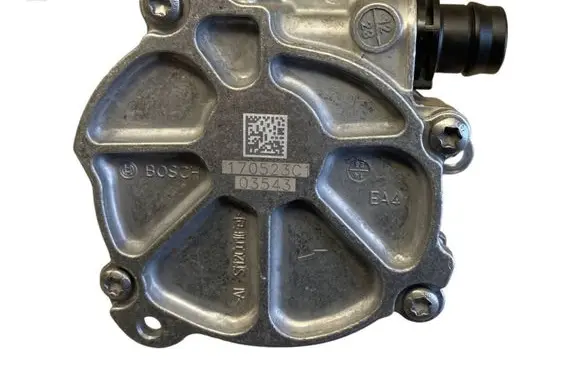 Mercedes-Benz V Class W447 Vacuum pump 170523C1 03543