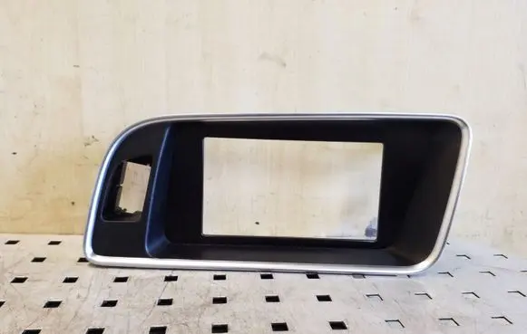 Audi Q5 SQ5 Radio/GPS head unit trim 8R2857186