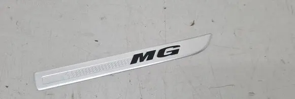 MG HS Foot area side trim 324ATS