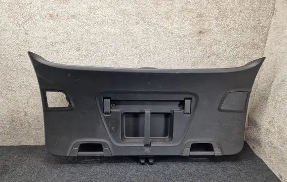 Opel Astra J Tailgate/boot lid cover trim 13261681