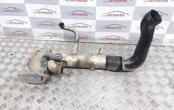Volvo S40 Turbo air intake inlet pipe/hose 3M519A673H