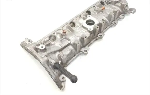 Mercedes-Benz A W176 Rocker cam cover A2820100201