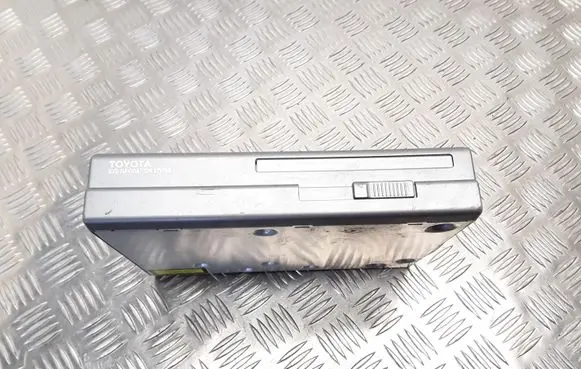 Toyota Avensis T250 CD/DVD changer 0866200870