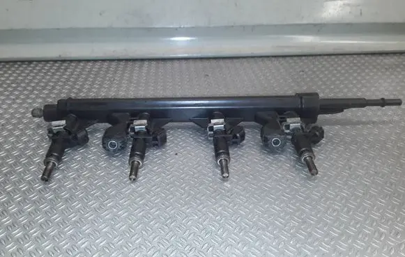 Fuel injectors set