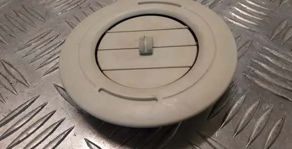 Chrysler Grand Voyager V Air vent grill in roof 
