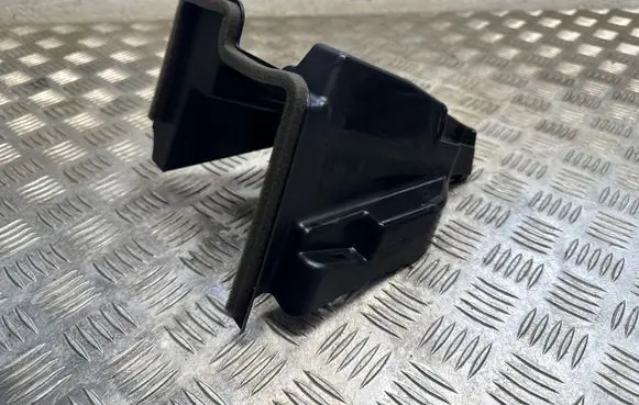 Mercedes-Benz C W204 Accelerator throttle pedal bracket A2046890408 107371