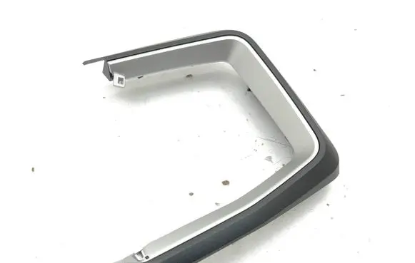 Dashboard glove box trim