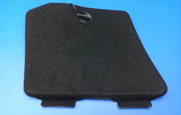 Trunk/boot lower side trim panel