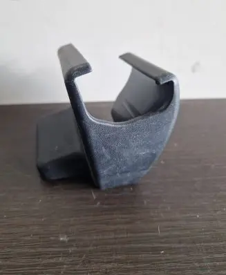 Toyota Avensis T270 Front driver seat rail trim 7213805040