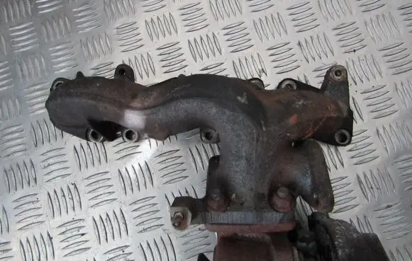 Alfa Romeo GT Exhaust manifold 46790119